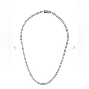 Elegant Silver Necklace
